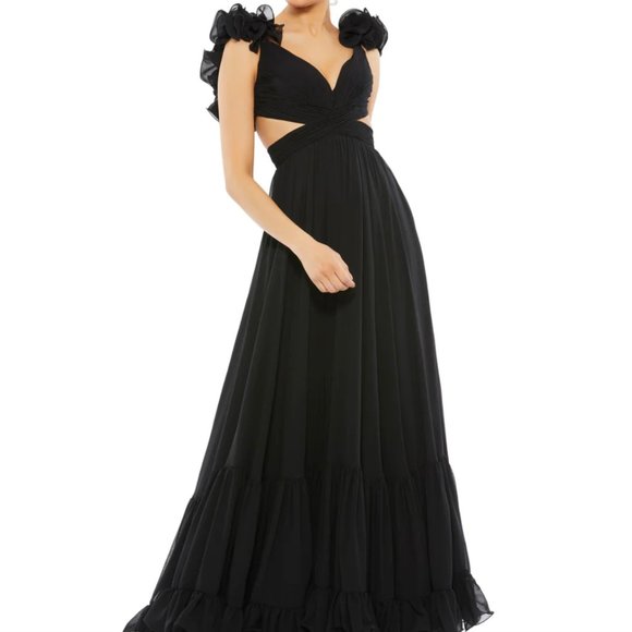 Mac Duggal Dresses Mac Duggal Ruffle Shoulder Lace Up Gown Black
